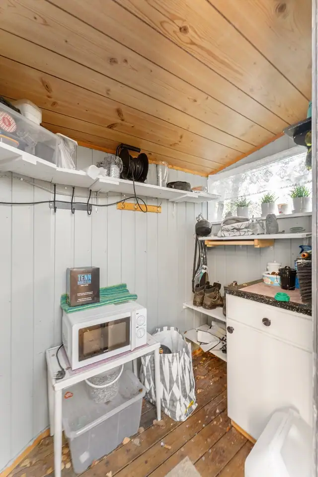 Utebod med god plass for oppbevaring og utstyr